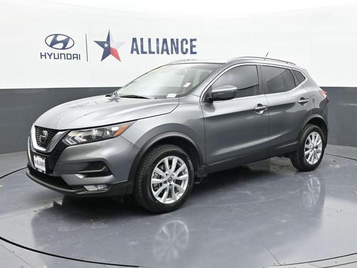 2022 Nissan Rogue Sport SV