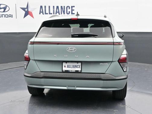 2024 Hyundai KONA EV SEL