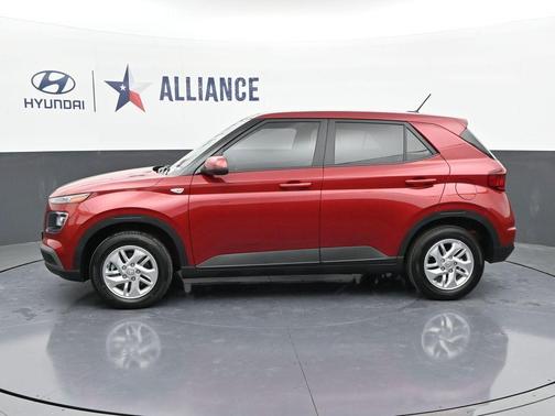 2025 Hyundai VENUE SE