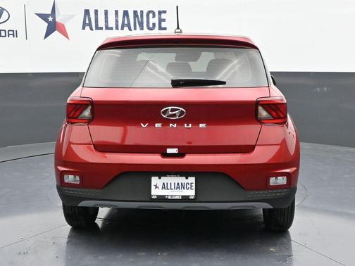 2025 Hyundai VENUE SE