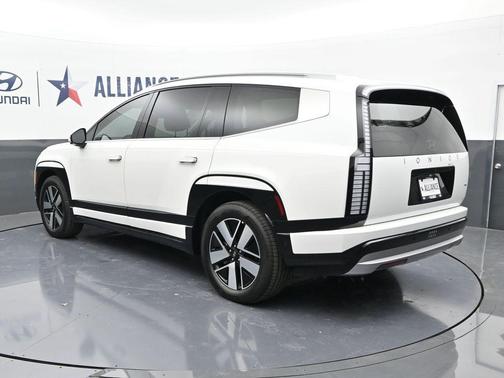 2026 Hyundai IONIQ 9 SEL