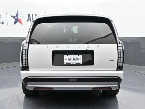 2026 Hyundai IONIQ 9 SEL