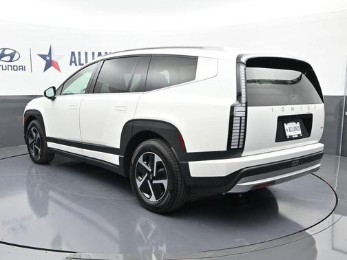 2026 Hyundai IONIQ 9 SE