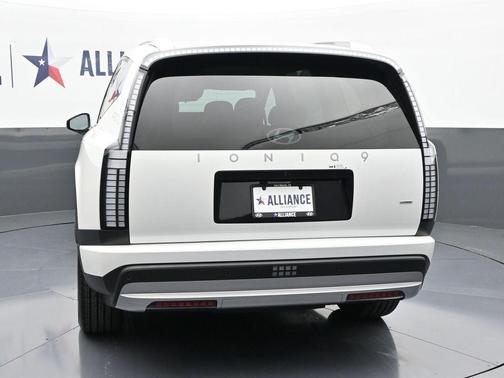 2026 Hyundai IONIQ 9 SE