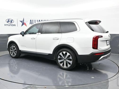 2020 Kia Telluride S
