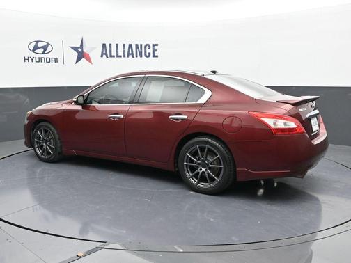 2011 Nissan Maxima SV