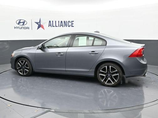 2018 Volvo S60 T5 Dynamic