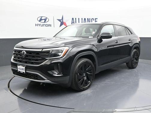 2024 Volkswagen Atlas Cross Sport 2.0T SE w/Technology