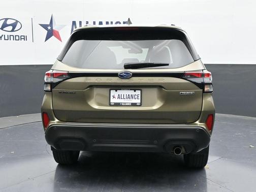 2025 Subaru Forester Touring