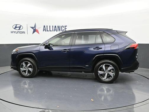 2025 Toyota RAV4 Plug-In Hybrid SE