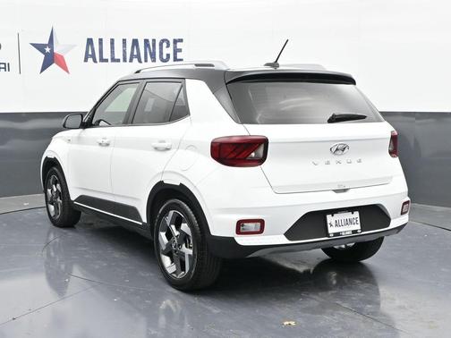 2025 Hyundai VENUE Limited