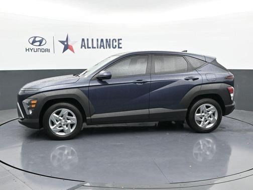 2025 Hyundai KONA SE