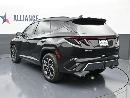 2025 Hyundai TUCSON Hybrid N Line