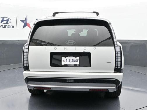 2026 Hyundai IONIQ 9 SEL