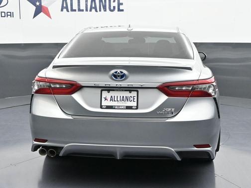 Celestial Silver Metallic 2022 Toyota Camry Hybrid XSE