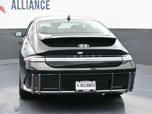 2025 Hyundai IONIQ 6 SEL