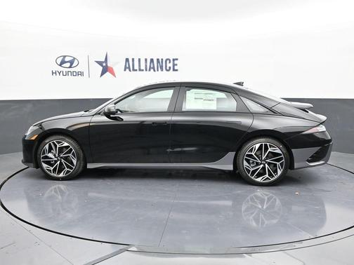 2025 Hyundai IONIQ 6 SEL