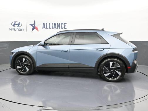 2025 Hyundai IONIQ 5 SEL