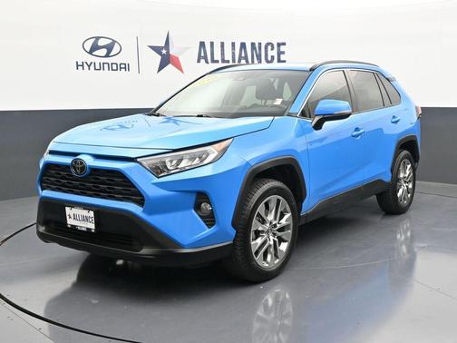 2019 Toyota RAV4 XLE Premium