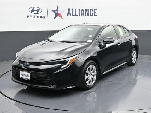 2025 Toyota Corolla Hybrid LE