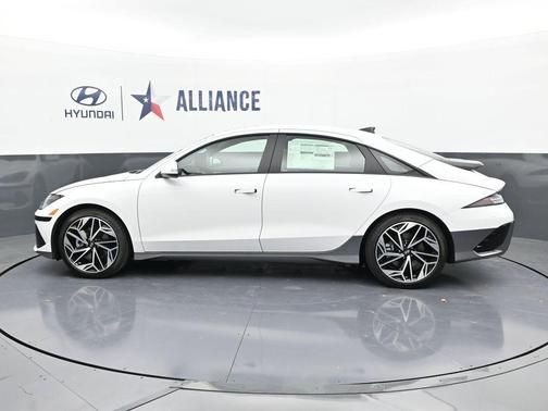 2025 Hyundai IONIQ 6 SEL