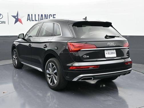 2024 Audi Q5 45 S line quattro Premium