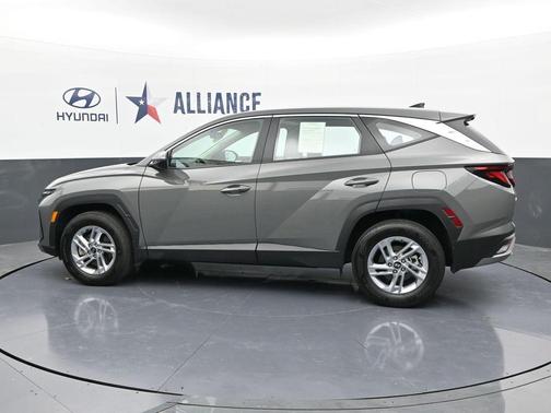2025 Hyundai TUCSON SE