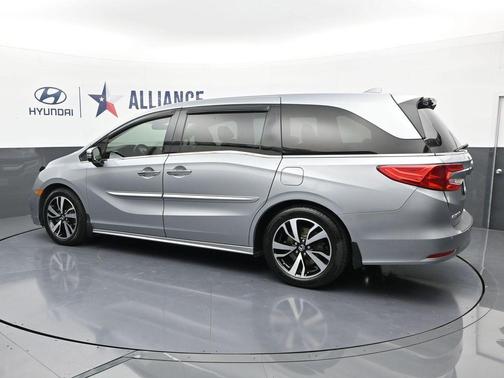 Black 2019 Honda Odyssey Elite