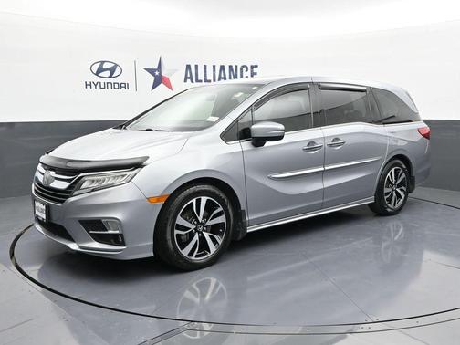 Black 2019 Honda Odyssey Elite