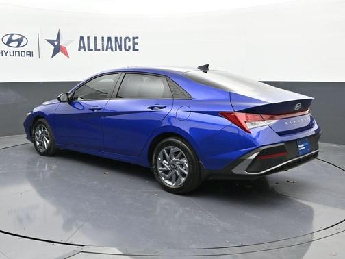 2025 Hyundai ELANTRA HEV Blue