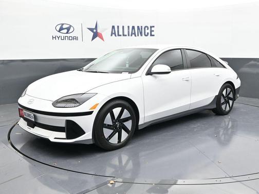 2025 Hyundai IONIQ 6 SE