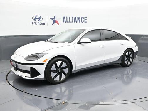 2025 Hyundai IONIQ 6 SE