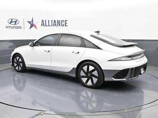 2025 Hyundai IONIQ 6 SE