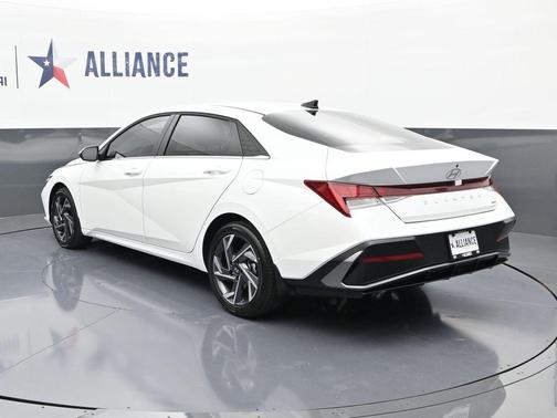 2025 Hyundai ELANTRA HEV Limited