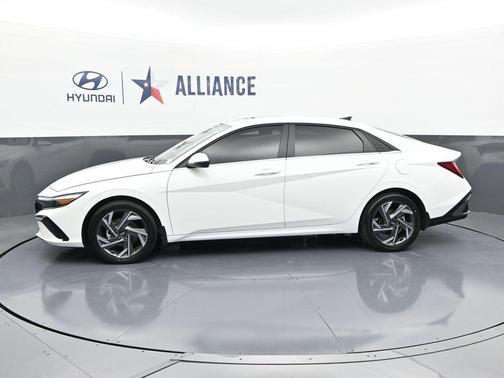 2025 Hyundai ELANTRA HEV Limited