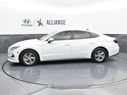 2023 Hyundai SONATA SE