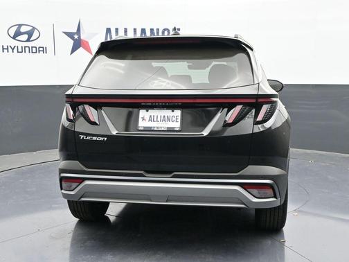 Phantom Black 2026 Hyundai TUCSON Limited