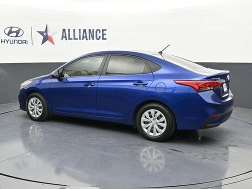 2022 Hyundai Accent SE