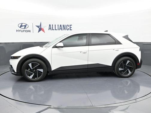 2025 Hyundai IONIQ 5 SE