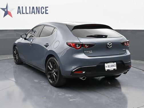 2024 Mazda Mazda3 2.5 S Carbon Edition