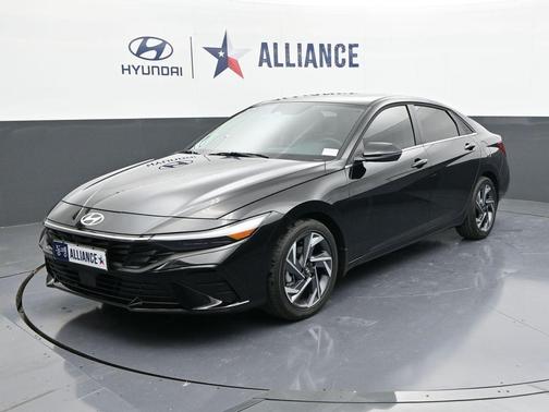 2025 Hyundai ELANTRA Limited