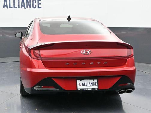2021 Hyundai SONATA SEL