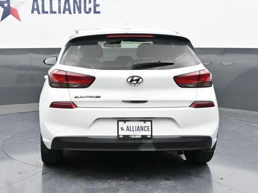 2018 Hyundai Elantra GT Base