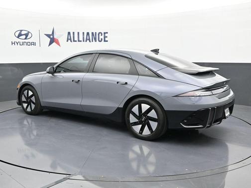 2025 Hyundai IONIQ 6 SE