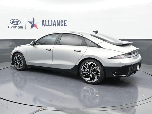 2025 Hyundai IONIQ 6 SEL