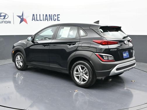 2023 Hyundai KONA SE