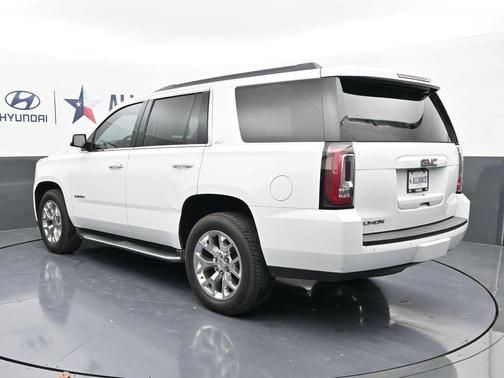 2017 GMC Yukon SLT