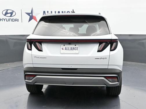 White Pearl 2026 Hyundai TUCSON Plug-In Hybrid Limited