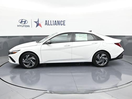2025 Hyundai ELANTRA HEV SEL Sport