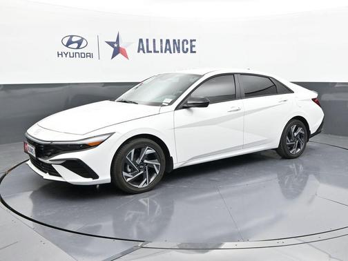 2025 Hyundai ELANTRA HEV SEL Sport